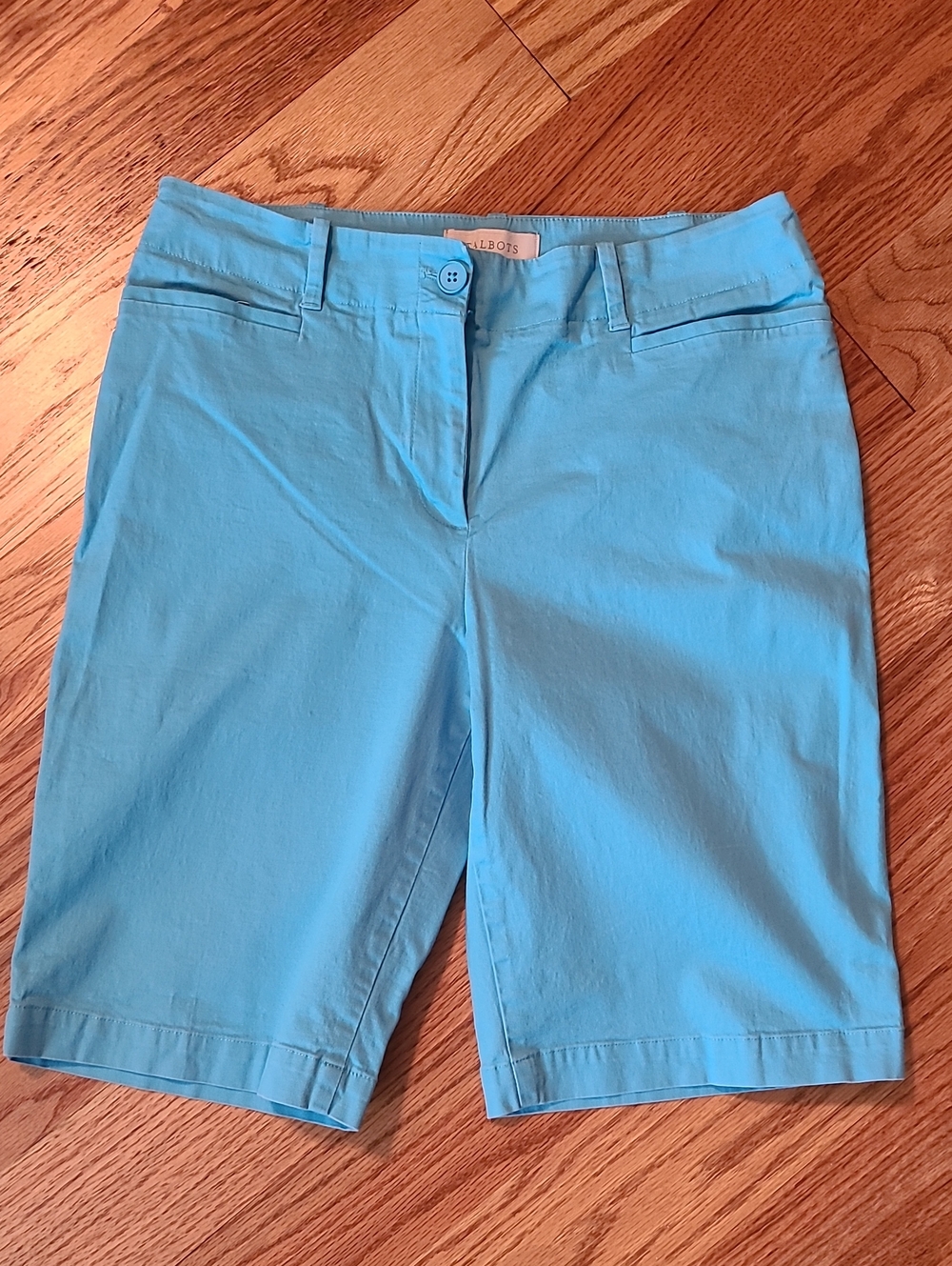Talbots Women’s Bright Aqua Bermuda Shorts
